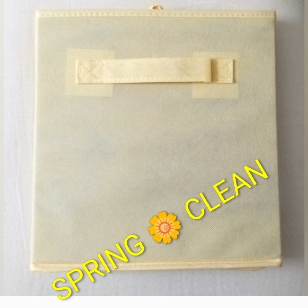 5/$25  🌼 Primrose Yellow Fabric Collapsible Storage Bin